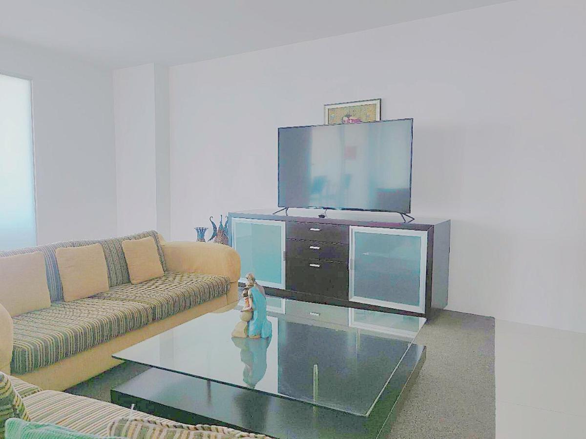 גולד קוסט Serain Residences On 9 Hamilton Avenue מראה חיצוני תמונה